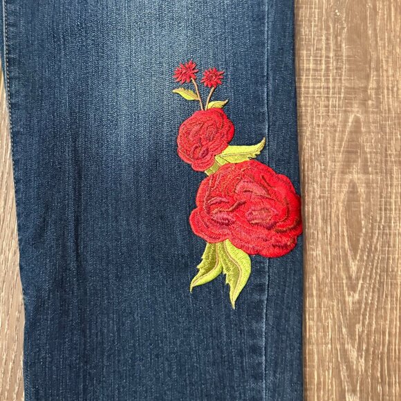 Bandolino Mandie Slim Embroidered Jeans – Size 16WS - Picture 13 of 16